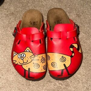 Birkenstocks kids with cat
